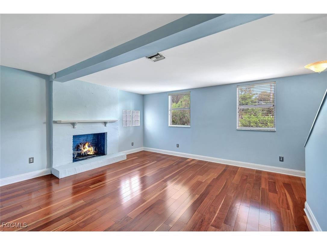 8297 San Marcos Fort Myers FL 33919 2025012077 image3