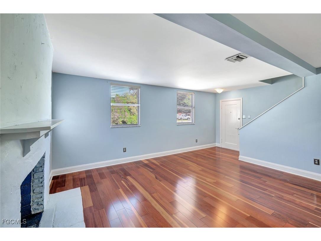 8297 San Marcos Fort Myers FL 33919 2025012077 image4