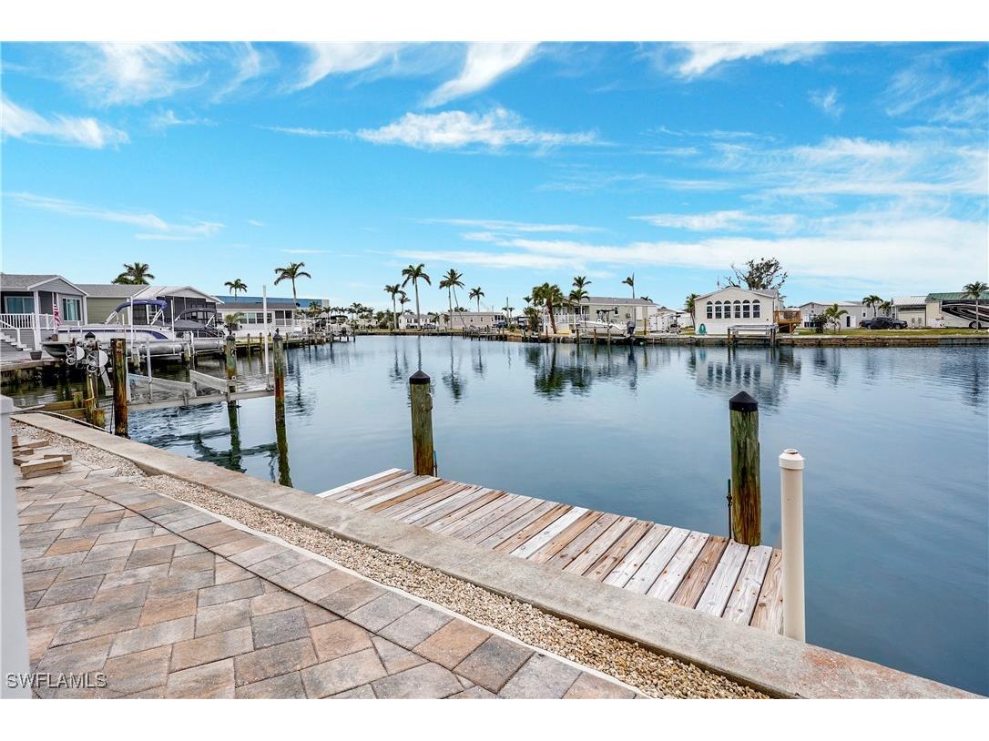 83 Blackbeard Way Fort Myers Beach FL 33931 225030799 image1