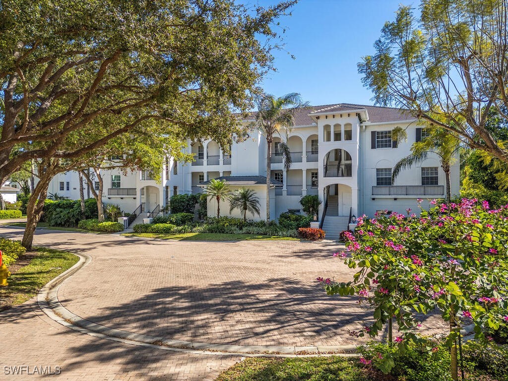 830 Sailaway Lane #201 Naples FL 34108 225009824 image1
