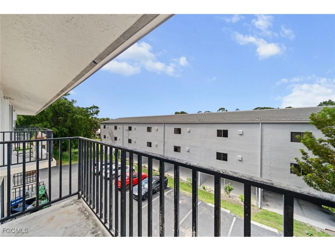 830 Wiggins Pass Road #14 Naples FL 34110 2025013421 image15