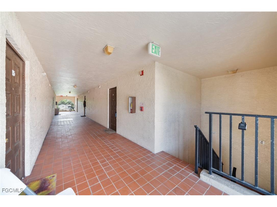 830 Wiggins Pass Road #14 Naples FL 34110 2025013421 image16