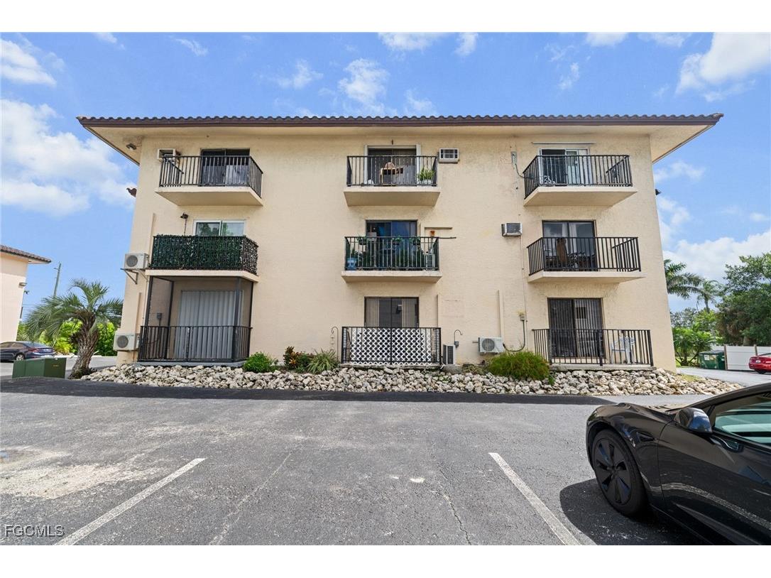 830 Wiggins Pass Road #14 Naples FL 34110 2025013421 image20