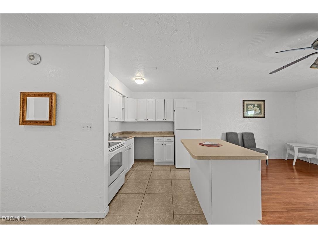 830 Wiggins Pass Road #14 Naples FL 34110 2025013421 image8