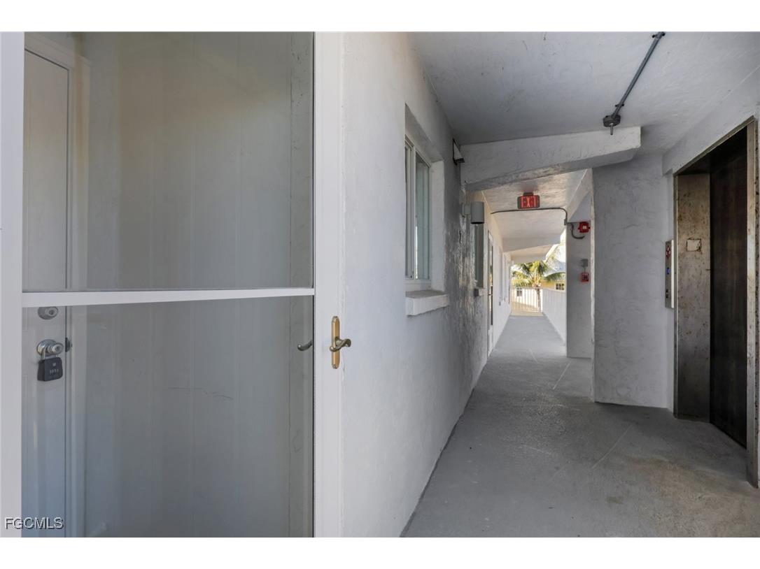 8300 Estero Boulevard #204 Fort Myers Beach FL 33931 2025021597 image6