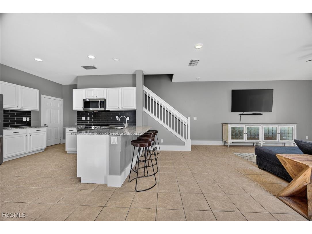 8300 Village Edge Circle #1 Fort Myers FL 33919 2025022910 image5