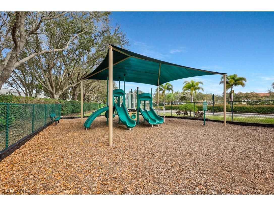 8301 Laurel Lakes Way Naples FL 34119 226009717 image21