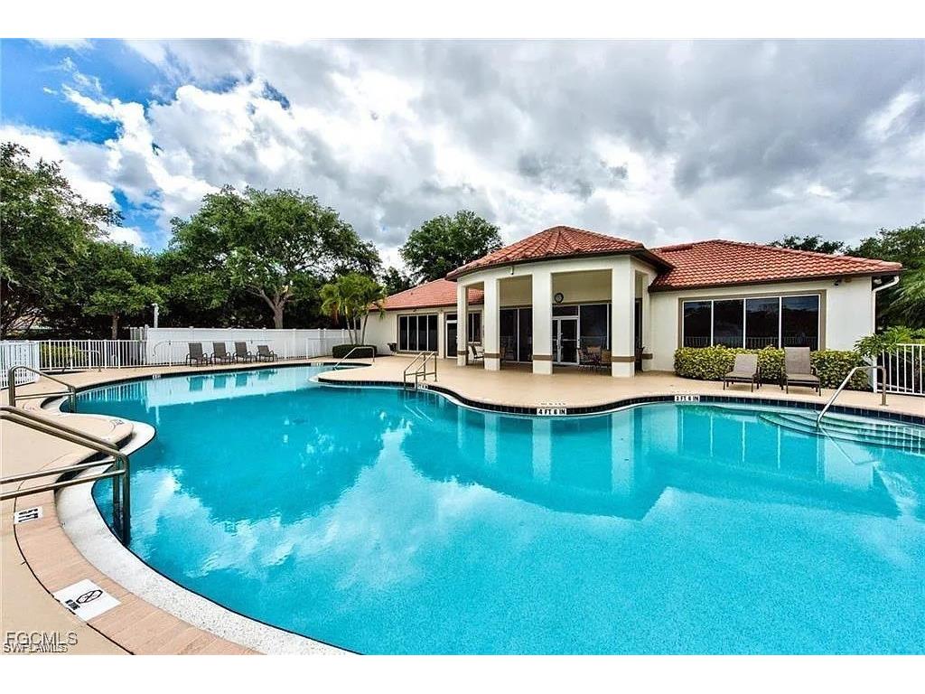 8302 Laurel Lakes Way Naples FL 34119 2025025884 image10