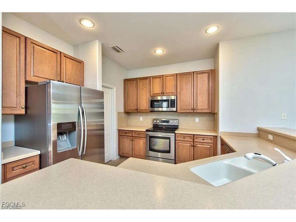 8302 Laurel Lakes Way Naples FL 34119 2025025884 image5