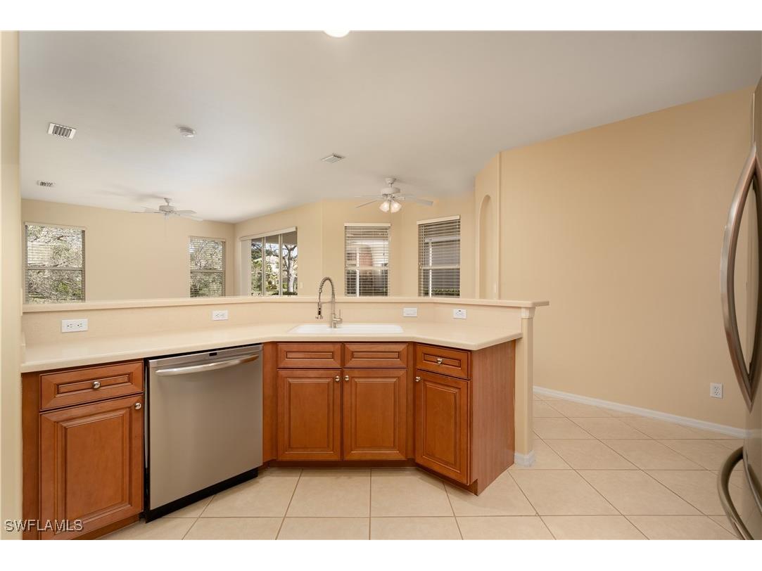 8302 Laurel Lakes Way Naples FL 34119 226005180 image4