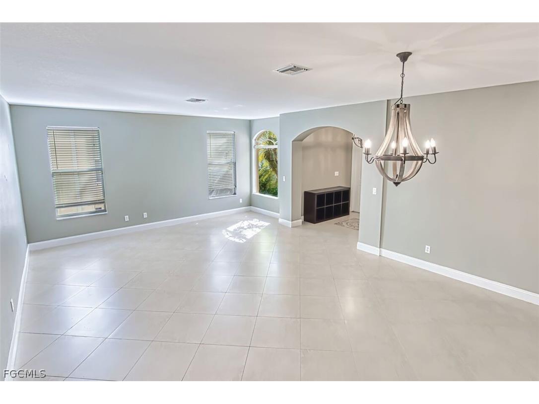 8306 Sumner Avenue Fort Myers FL 33908 2026007722 image12