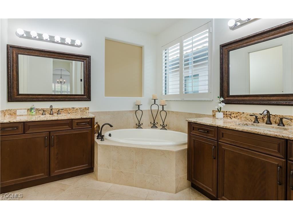 8309 Adelio Lane Fort Myers FL 33912 2025010758 image13