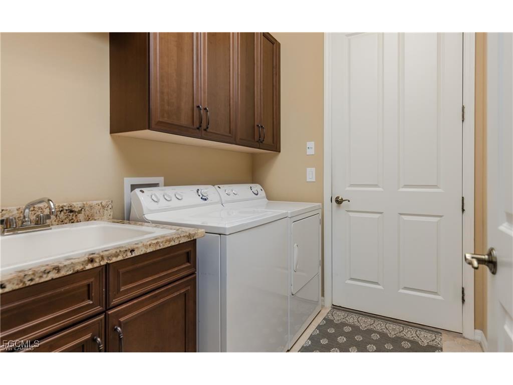 8309 Adelio Lane Fort Myers FL 33912 2025010758 image16