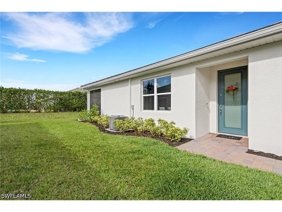 831 Enbrook Loop Naples FL 34114 226020552 image2