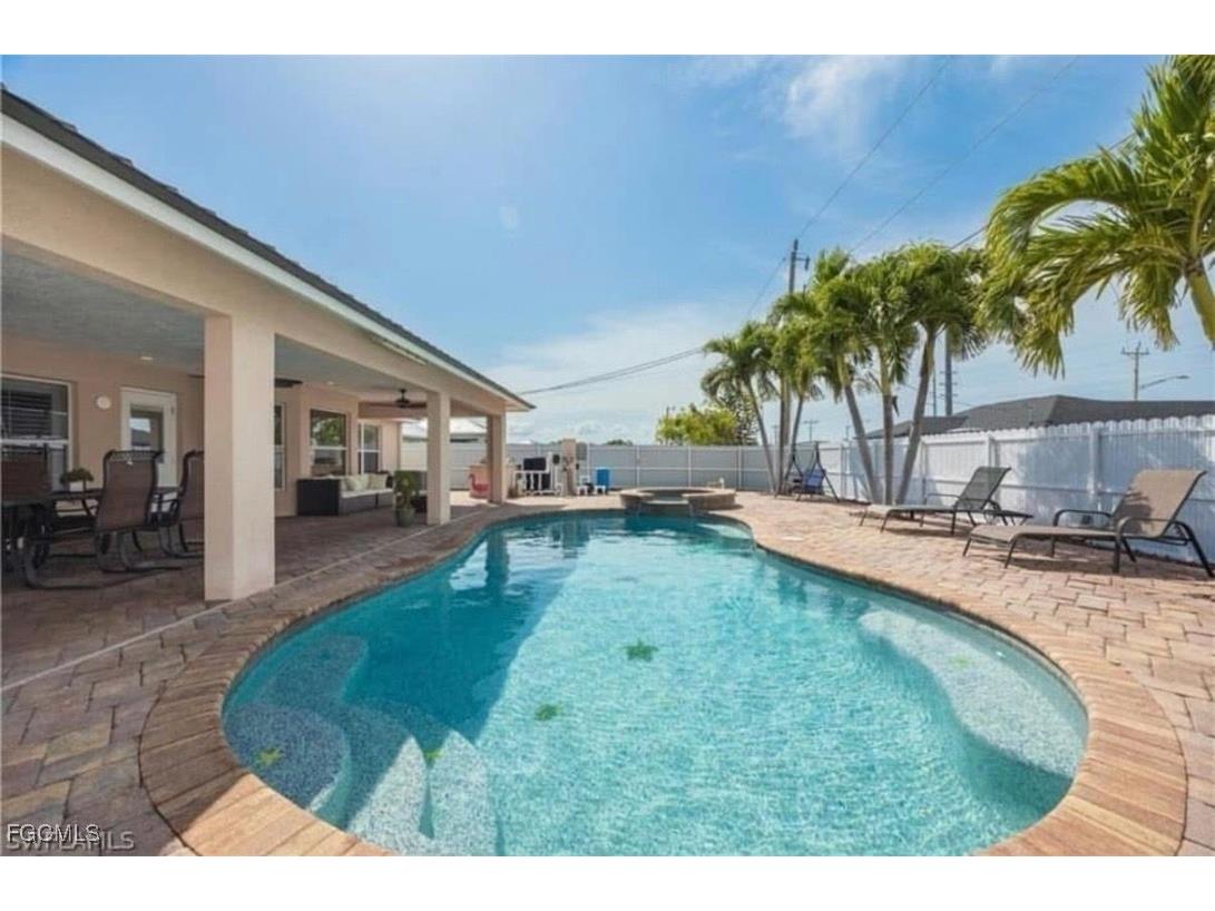 831 NE 23rd Terrace Cape Coral FL 33909 2026000750 image16