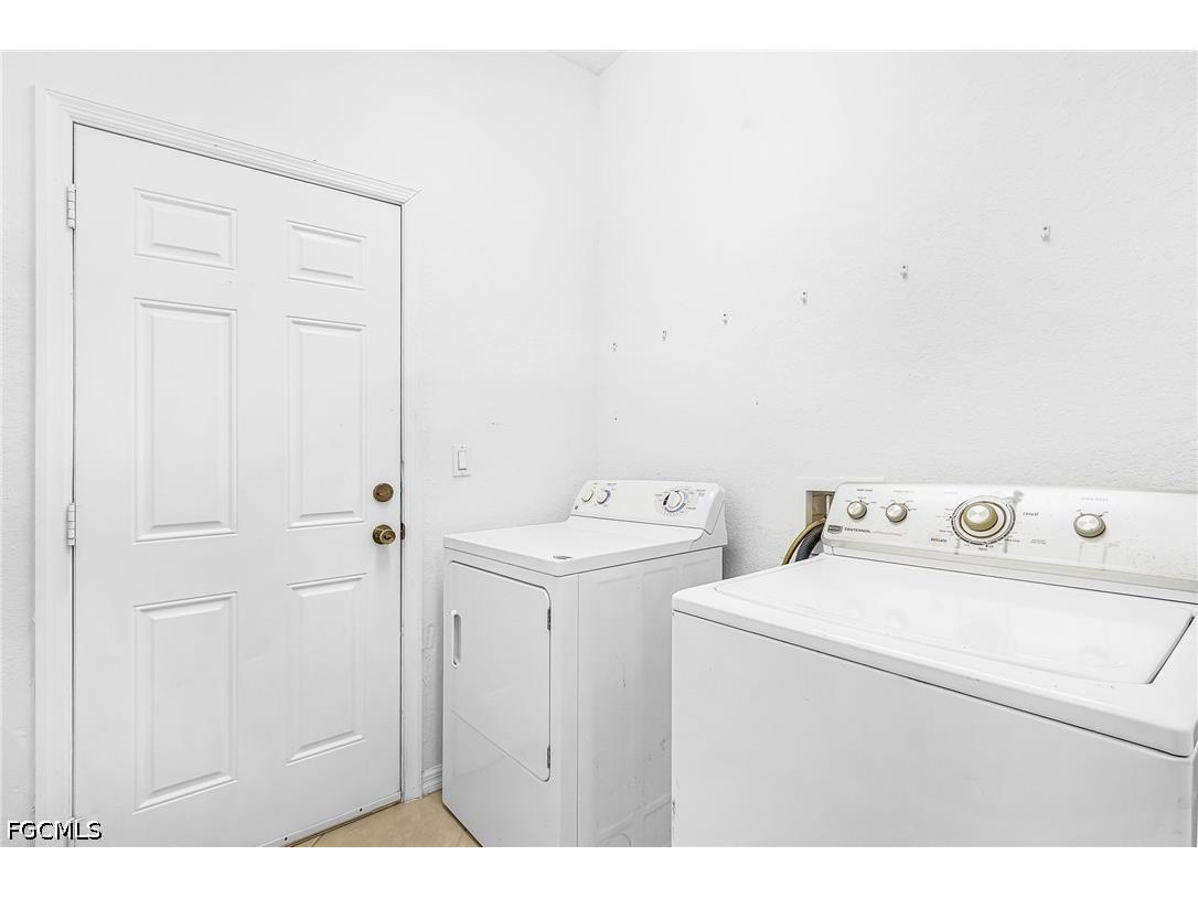 831 NW 30th Street Cape Coral FL 33993 2026027555 image15