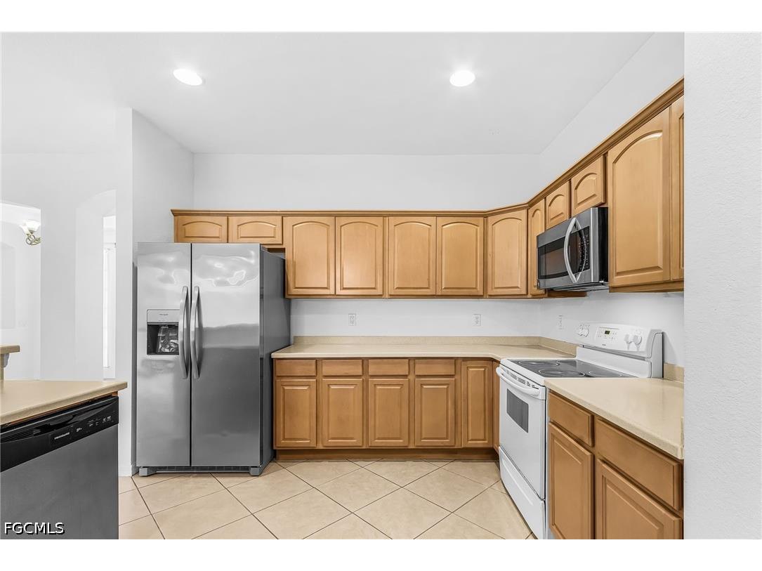831 NW 30th Street Cape Coral FL 33993 2026027555 image6