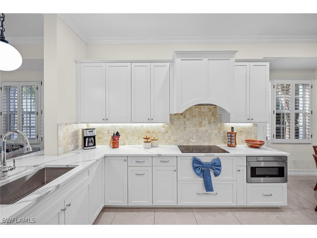 831 Sailaway Lane #104 Naples FL 34108 226012059 image8