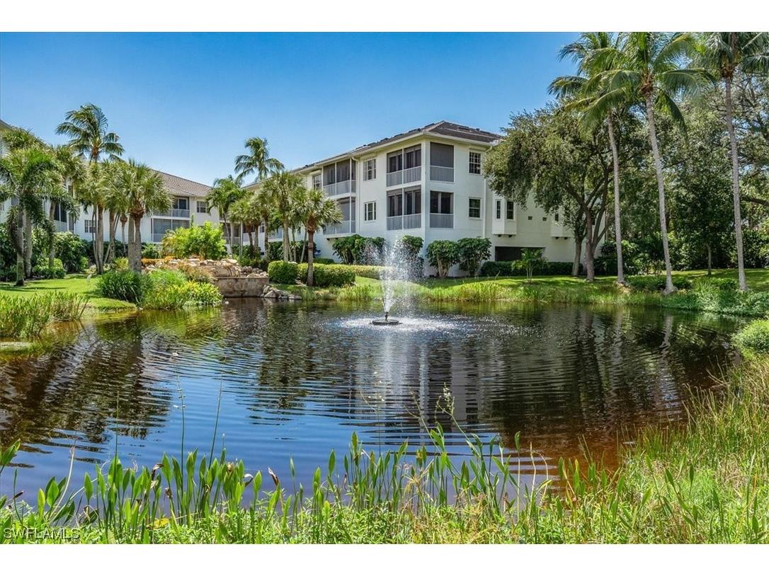 831 Sailaway Lane #201 Naples FL 34108 223064381 image1