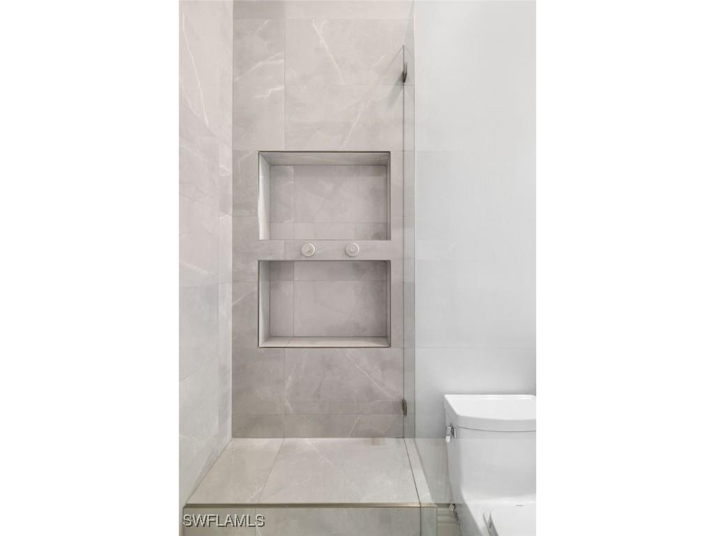 831 Sailaway Lane #202 Naples FL 34108 225066585 image25