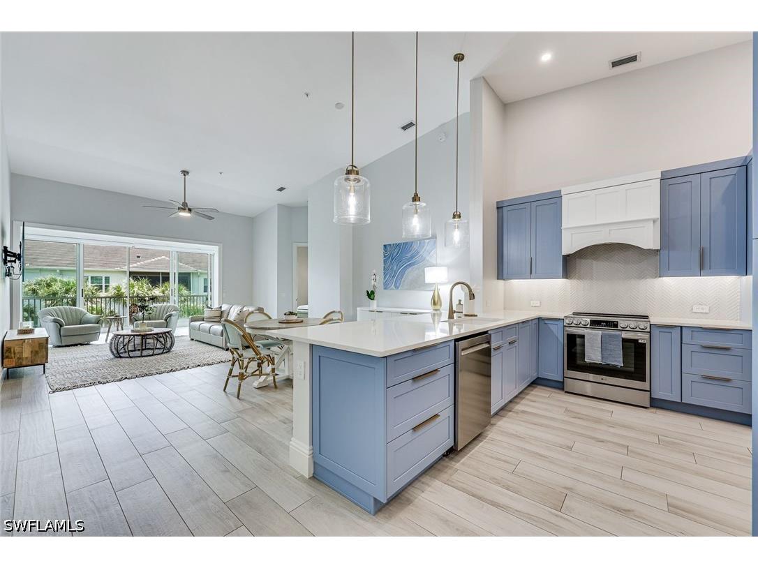 831 Sailaway Lane #202 Naples FL 34108 226023391 image2