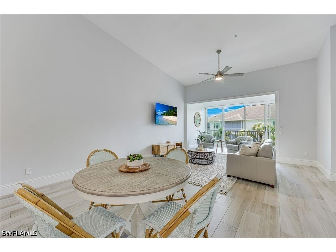 831 Sailaway Lane #202 Naples FL 34108 226023391 image8