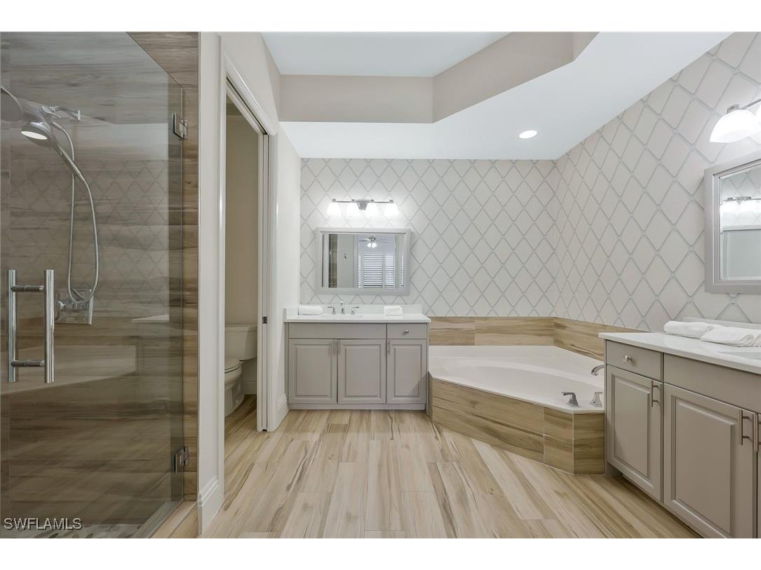 831 Sailaway Lane #203 Naples FL 34108 225071273 image11