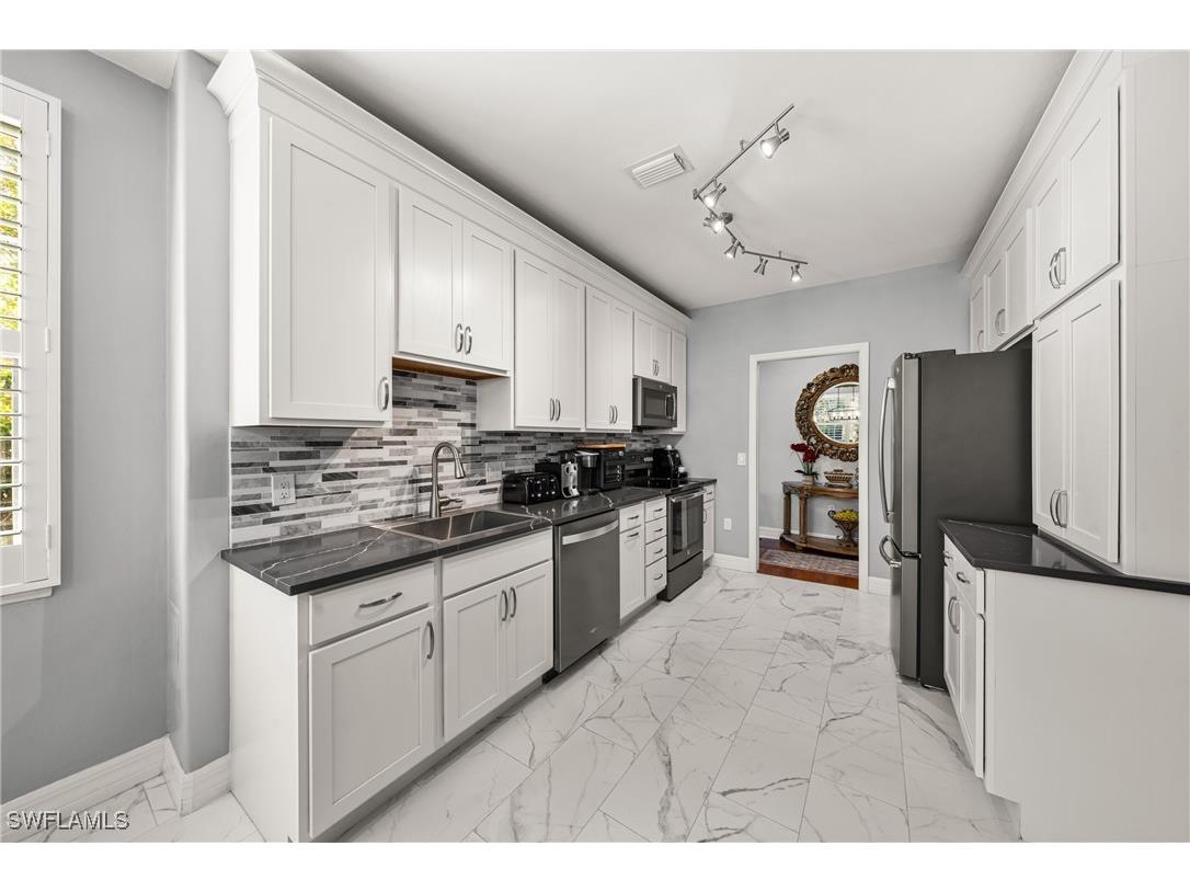 8310 Big Acorn Circle #1002 Naples FL 34119 225080148 image14