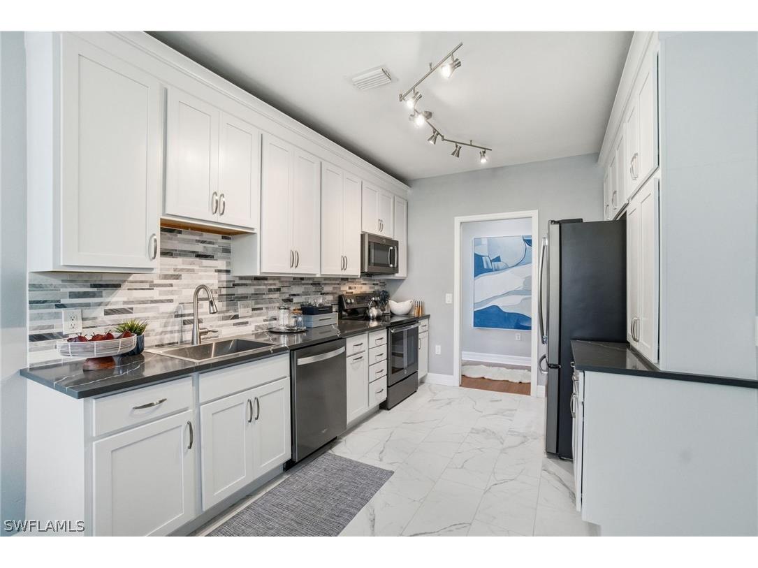 8310 Big Acorn Circle #1002 Naples FL 34119 226007706 image12