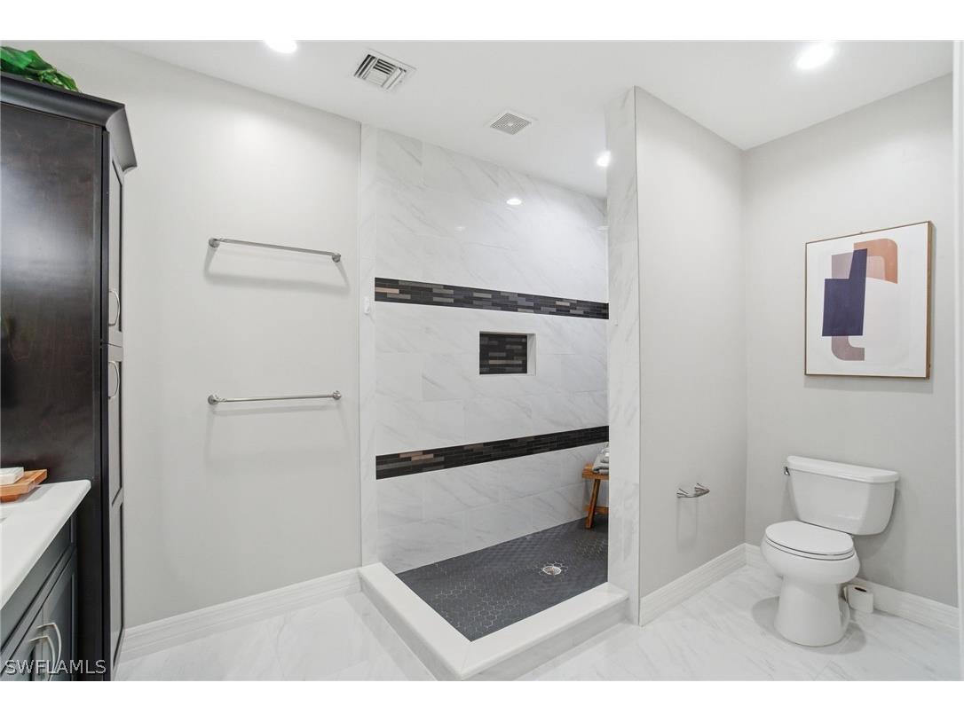 8310 Big Acorn Circle #1002 Naples FL 34119 226007706 image27