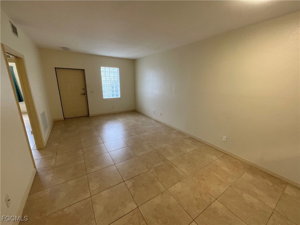 8312 Bernwood Cove Loop #1007 Fort Myers FL 33966 2025008975 image4