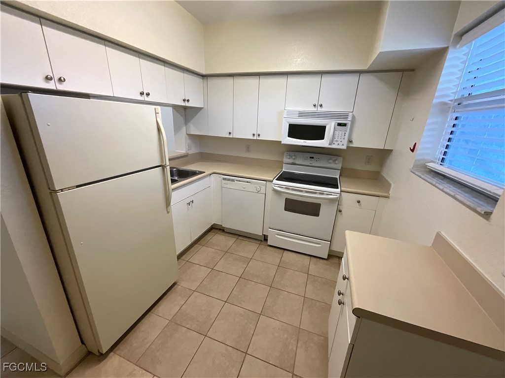 8312 Bernwood Cove Loop #1007 Fort Myers FL 33966 2025008975 image6