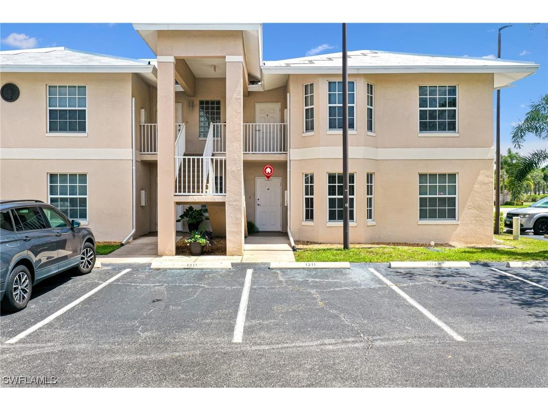 8313 Bernwood Cove Loop #1211 Fort Myers FL 33966 223050411 image1