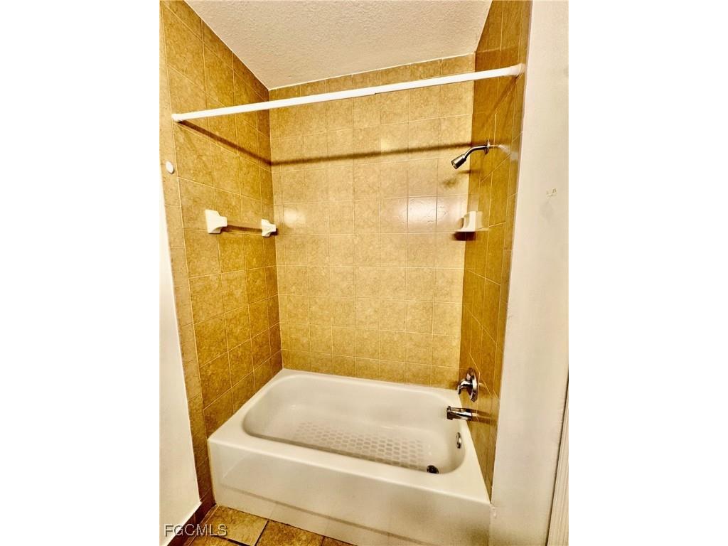 8313 Bernwood Cove Loop S #1204 Fort Myers FL 33966 2025014678 image14