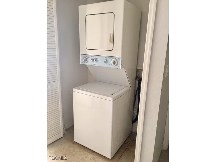 8313 Bernwood Cove Loop Cove Fort Myers FL 33972 2025017736 image9