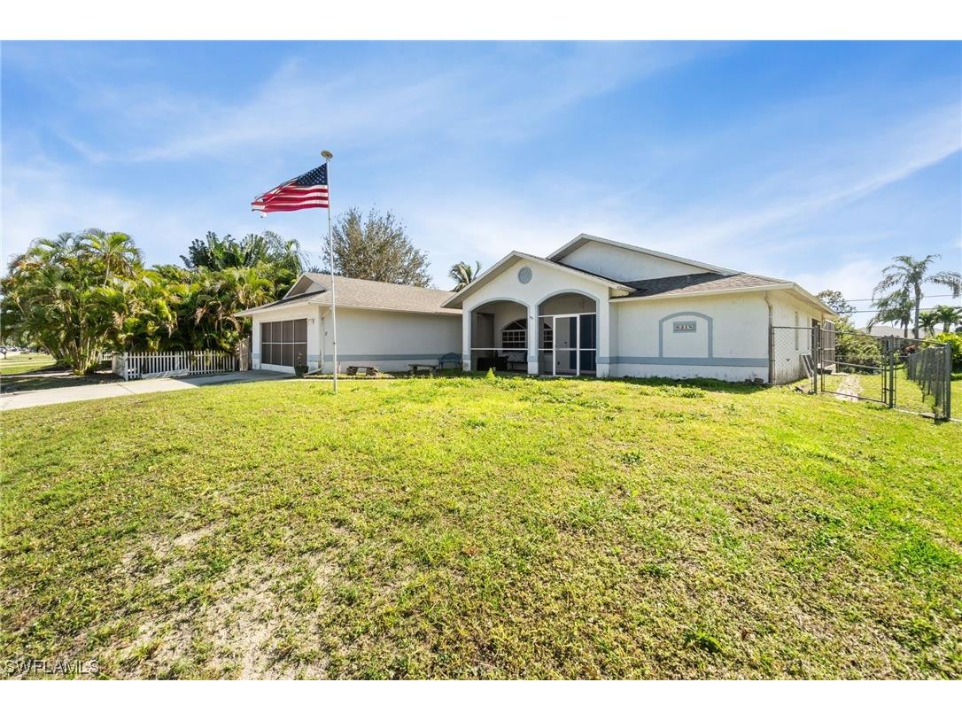 8318 Robin Road Fort Myers FL 33967 224009805 image1