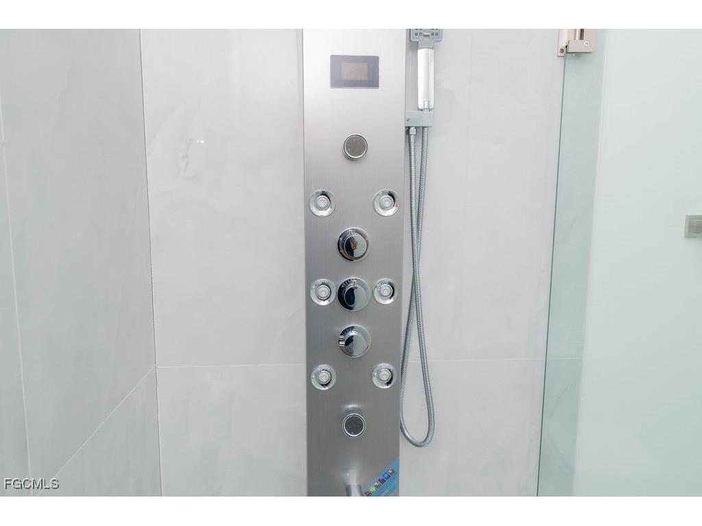 832 Carpenter Street E Lehigh Acres FL 33974 2025016312 image36