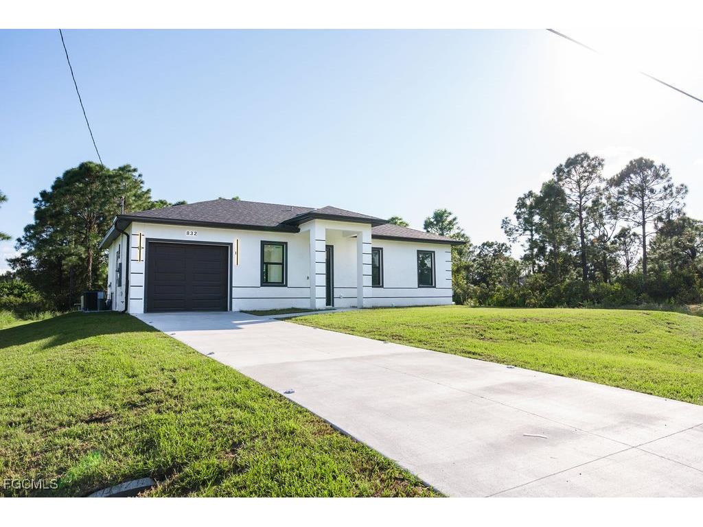 832 Carpenter Street E Lehigh Acres FL 33974 2025016312 image4
