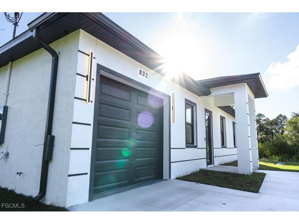 832 Carpenter Street E Lehigh Acres FL 33974 2025016312 image6