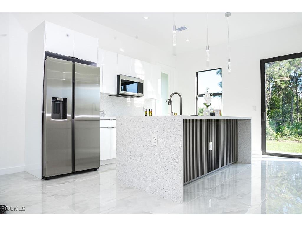 832 Carpenter Street E Lehigh Acres FL 33974 2025016312 image7