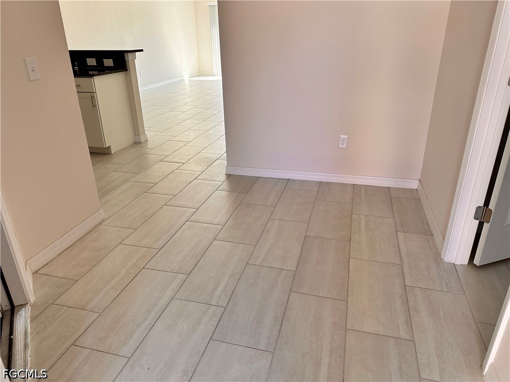 832 Gleason Parkway Cape Coral FL 33914 2026028998 image2