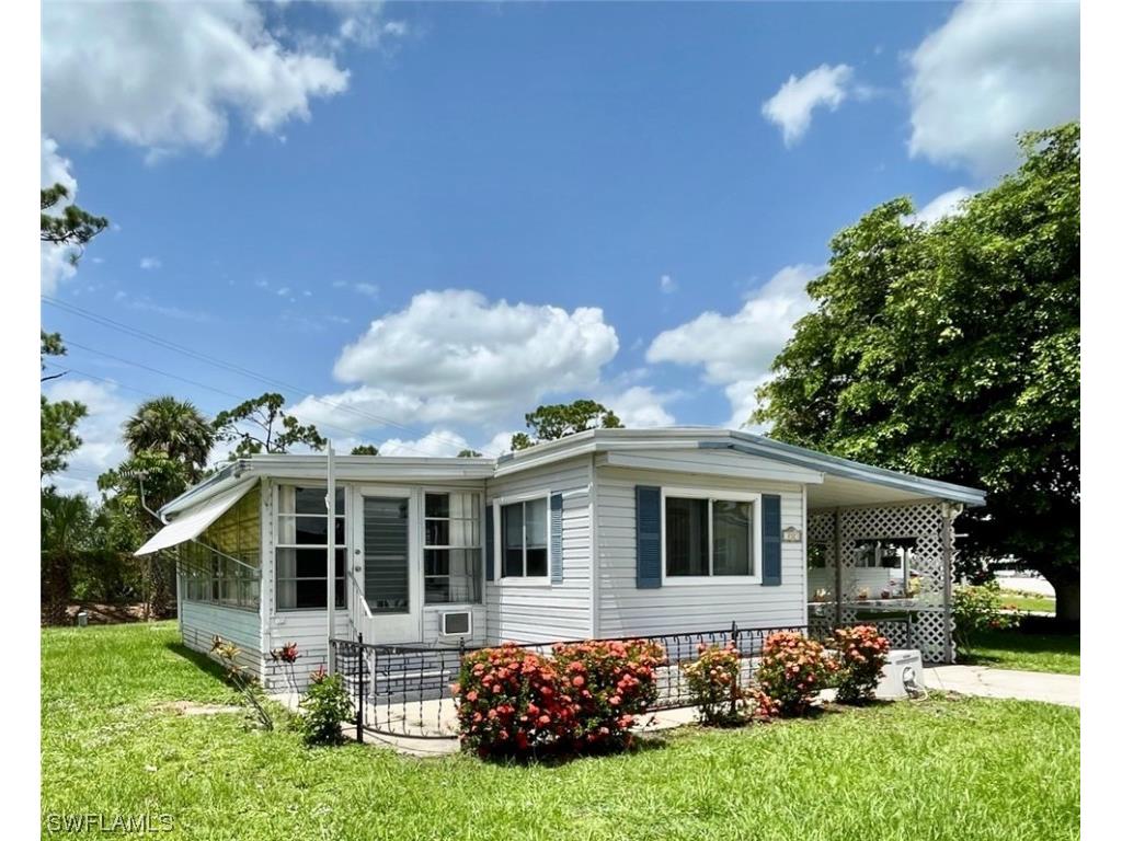 832 Holly Berry Court North Fort Myers FL 33917 223052458 image1