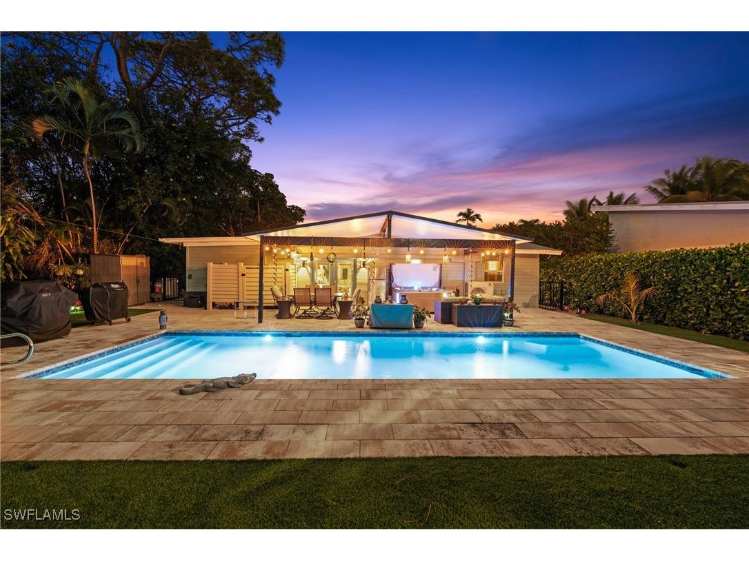 832 Myrtle Terrace Naples FL 34103 225010259 image1