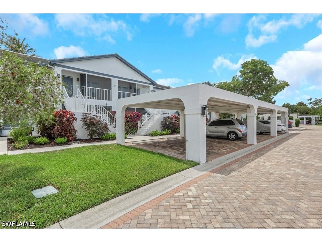 832 Tanbark Drive #105 Naples FL 34108 226020122 image2