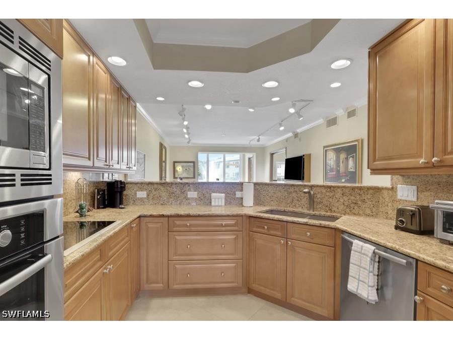 832 Tanbark Drive #105 Naples FL 34108 226020122 image5