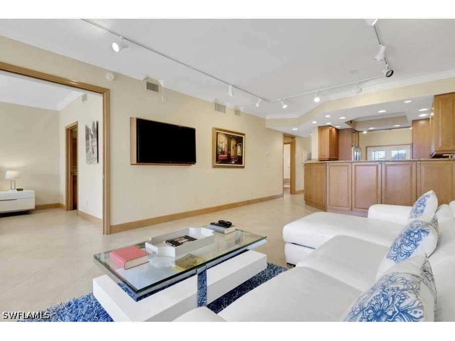 832 Tanbark Drive #105 Naples FL 34108 226020122 image9