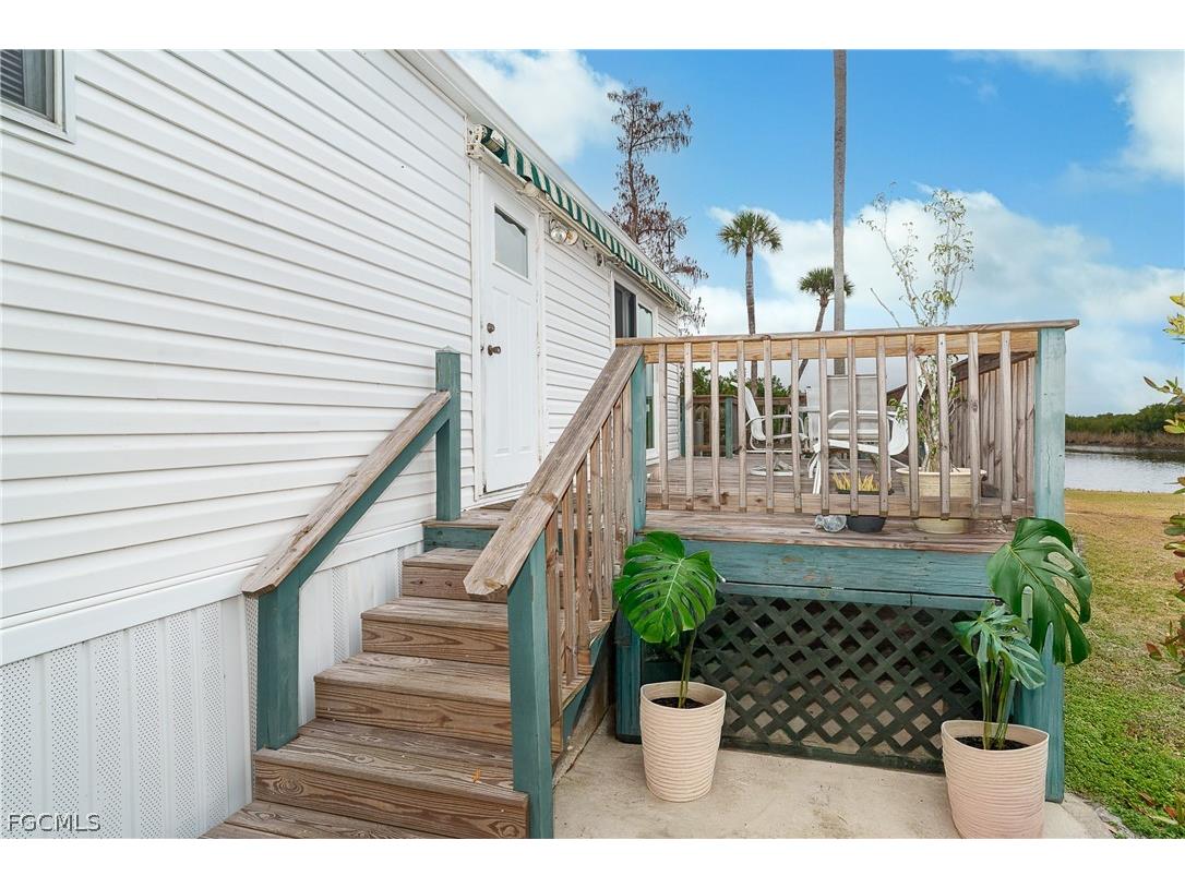 8320 Riverside Drive #94 Punta Gorda FL 33982 2026010704 image3