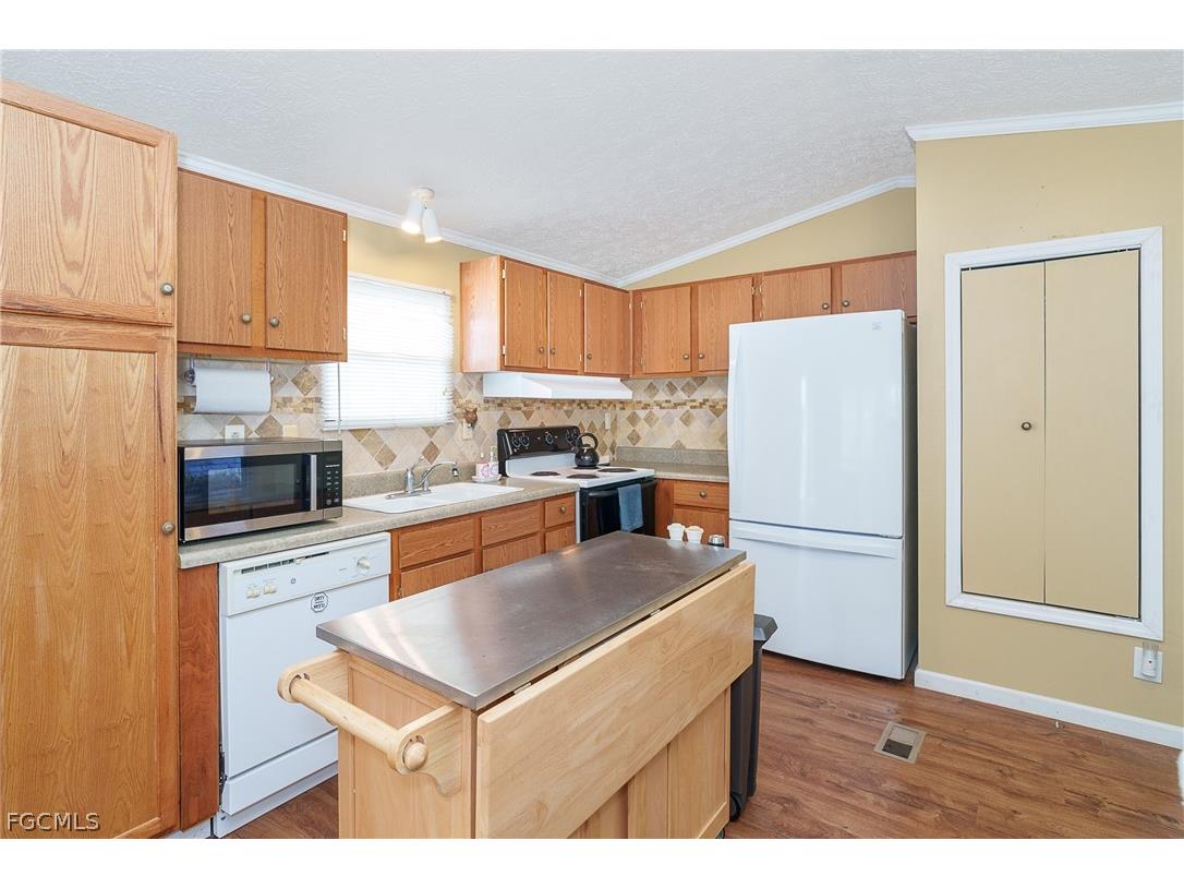 8320 Riverside Drive #94 Punta Gorda FL 33982 2026010704 image31