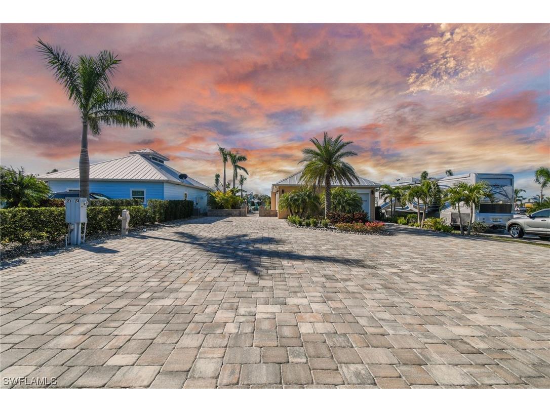 8323 SW Sand Crane Circle Arcadia FL 34269 223014750 image1