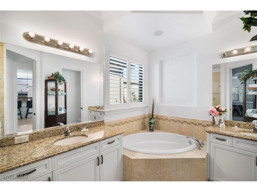 8326 Adelio Lane Fort Myers FL 33912 225078752 image14